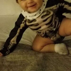 Bodysuit Onesie Skeleton halloween costume baby 12 months